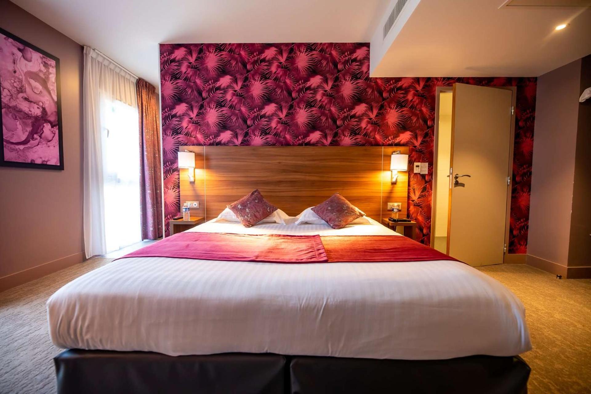 Brit Hotel Eden Spa Онфльор Екстериор снимка